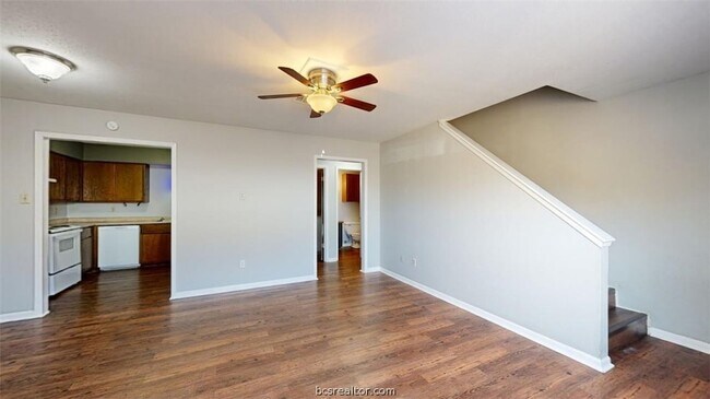 Foto del edificio - 2803 Longmire Dr