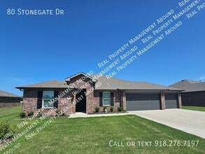 Building Photo - 80 Stonegate Dr