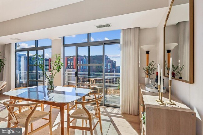 Building Photo - 475 K St NW