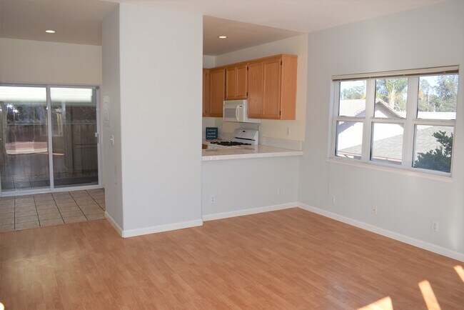 Building Photo - 538 Margie Pl