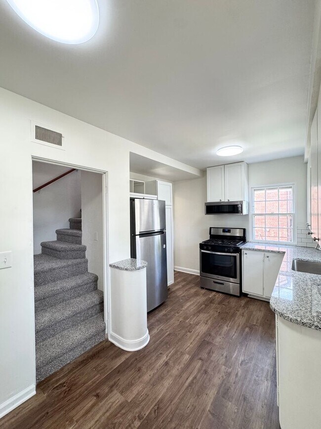 Foto del edificio - 2034 N 49th St