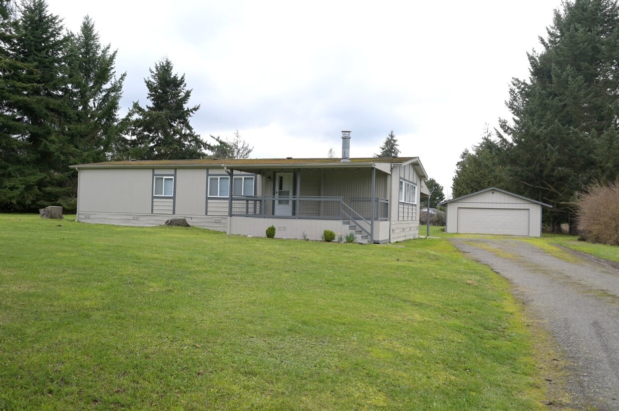 181 Gulls Ln, Sequim, WA 98382 Room for Rent in Sequim, WA