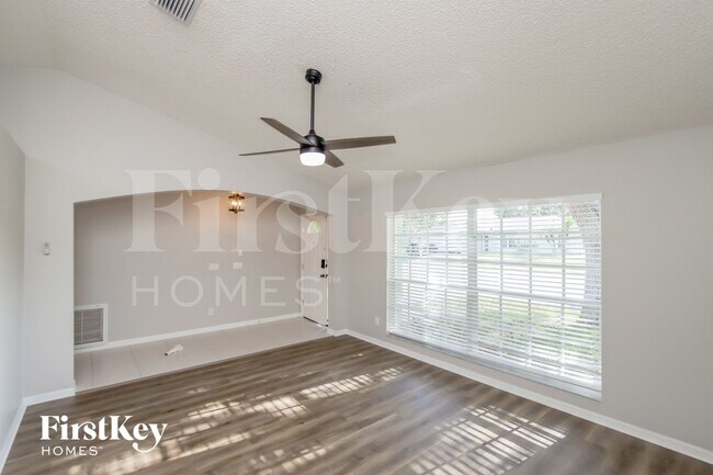 Building Photo - 3576 Egret Dr