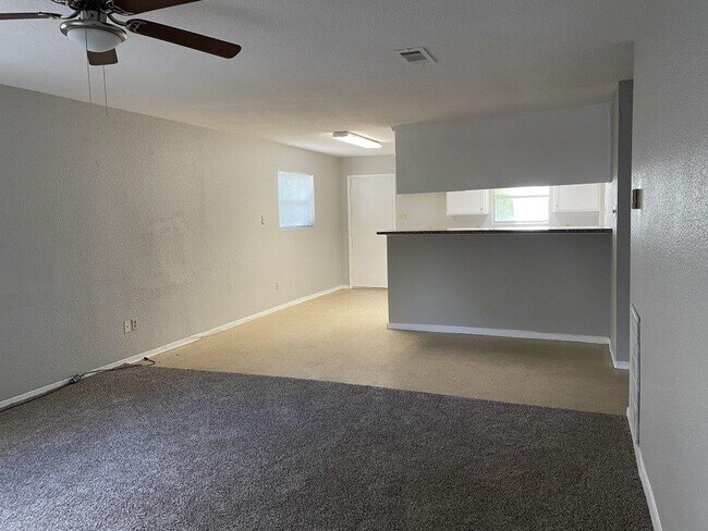 Foto del edificio - 718 Willow St