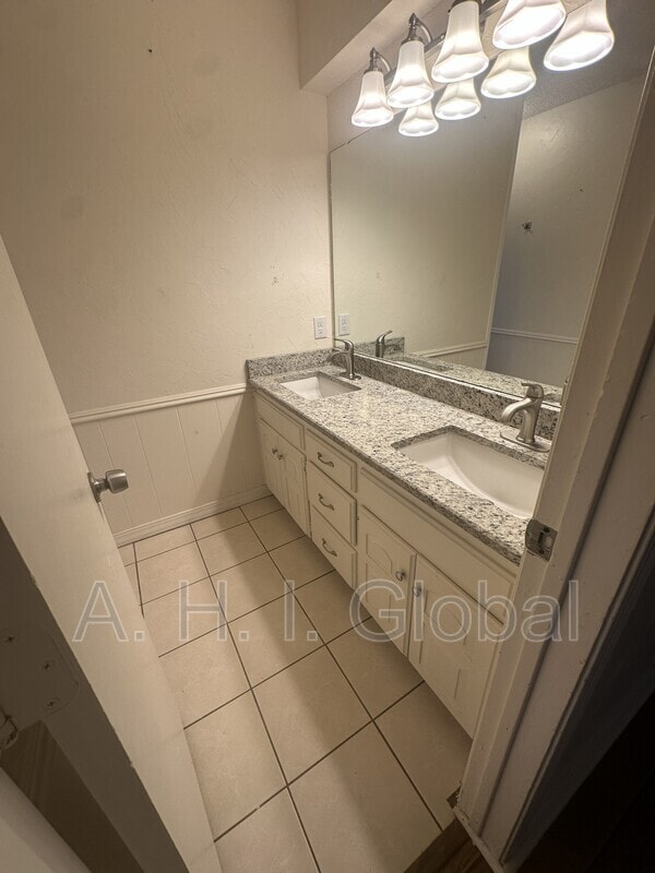 Foto del edificio - 7040 Fulham Dr