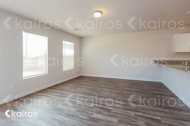 Foto del edificio - 15581 Briar Forest Dr