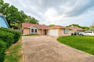 Building Photo - 9318 Benning Dr