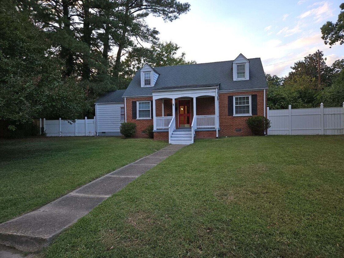 Primary Photo - 4 Bedroom Cape with Fenced Back Yard!