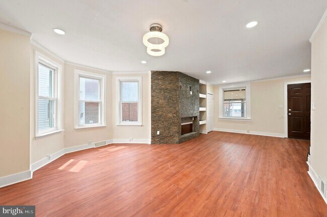 Foto del edificio - 105 Jackson Ave