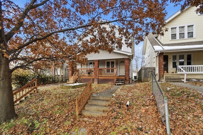 Foto del edificio - 212 E Hudson St