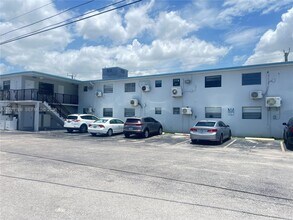 Building Photo - 6780 SW 44th St