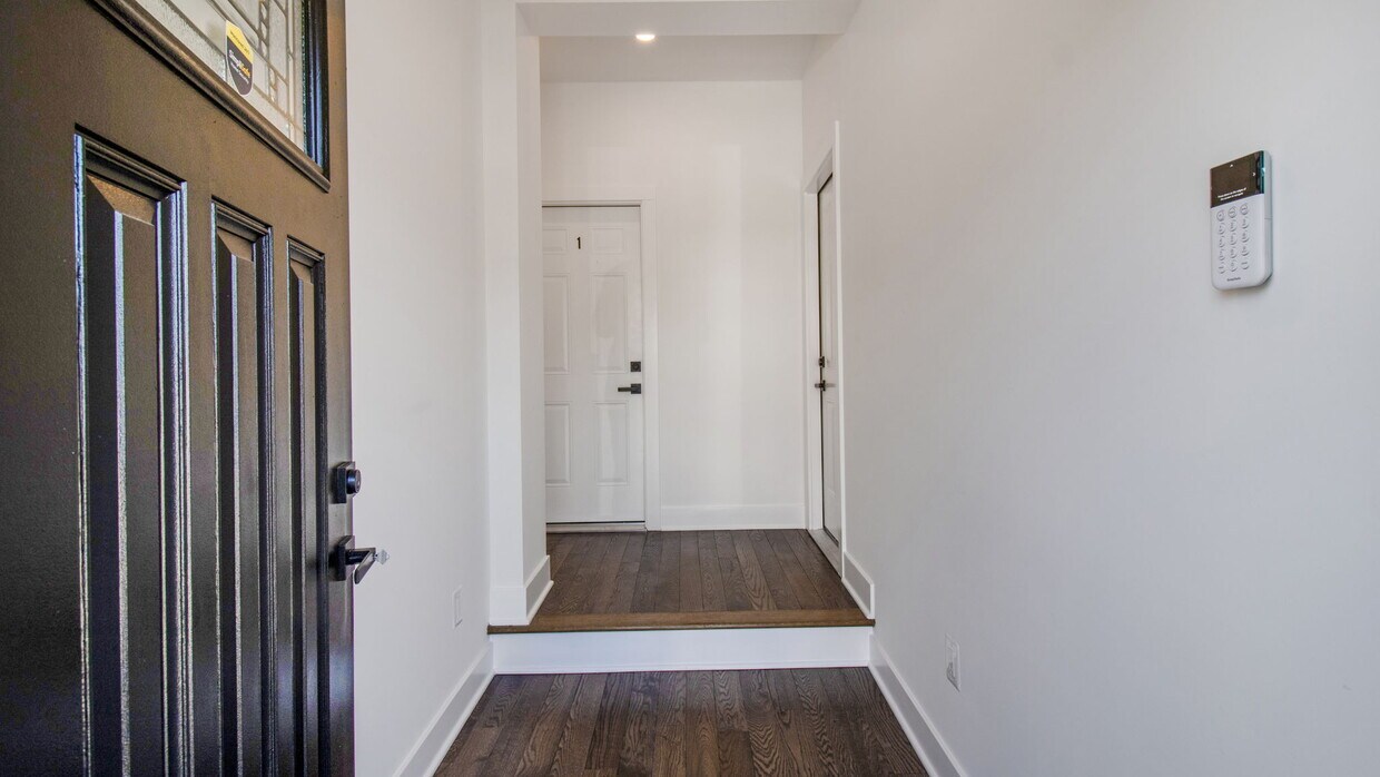 Foto principal - 134 Madison St NW