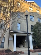 Building Photo - 735 Walker Square