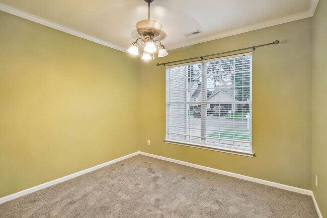 Foto del edificio - 933 Holbrook Dr