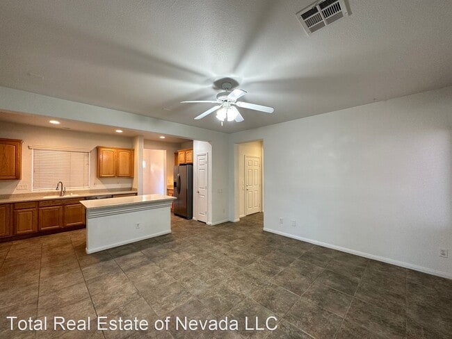 Building Photo - 4 br, 3.5 bath House - 10406 MINERS GULCH AVE