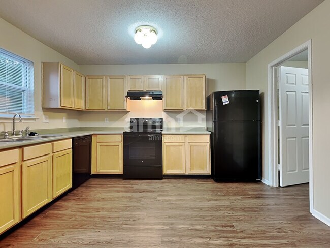 Foto del edificio - 15135 Fawn Hollow Ln