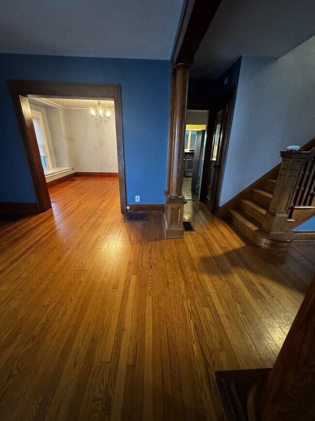 Foto del edificio - 504 Bryant Ave