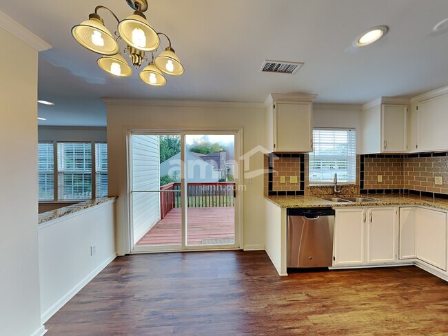 Foto del edificio - 8517 Farnsworth Ln
