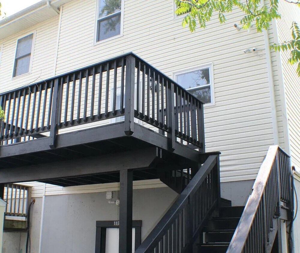 Foto del edificio - 1135 E 14th St