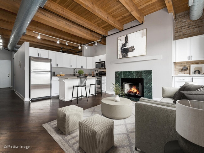 Building Photo - 411 W Ontario St