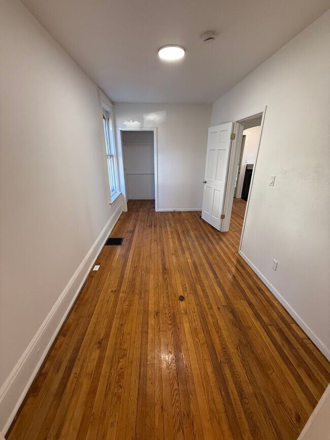 Foto del edificio - 584 Mt Vernon St