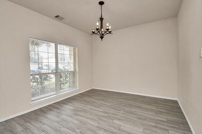 Building Photo - 1806 Vernal Glen Cir