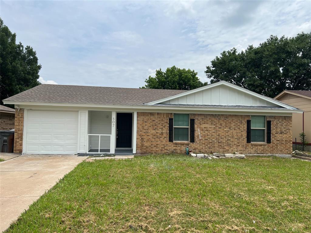 Foto principal - 507 Hilltop Ln