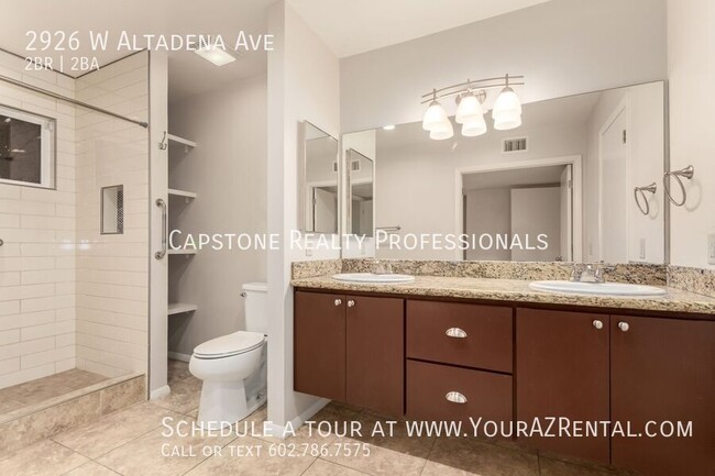 Foto del edificio - 2926 W Altadena Ave