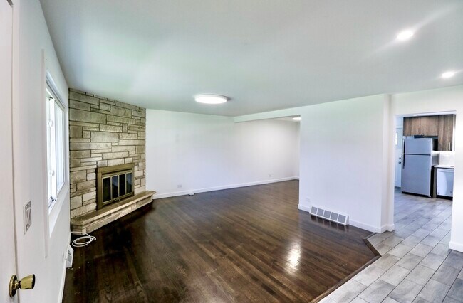 Foto del edificio - 520 Glendale Rd