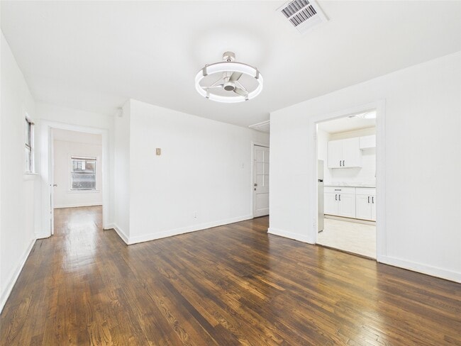 Building Photo - 2016 Dunlavy St