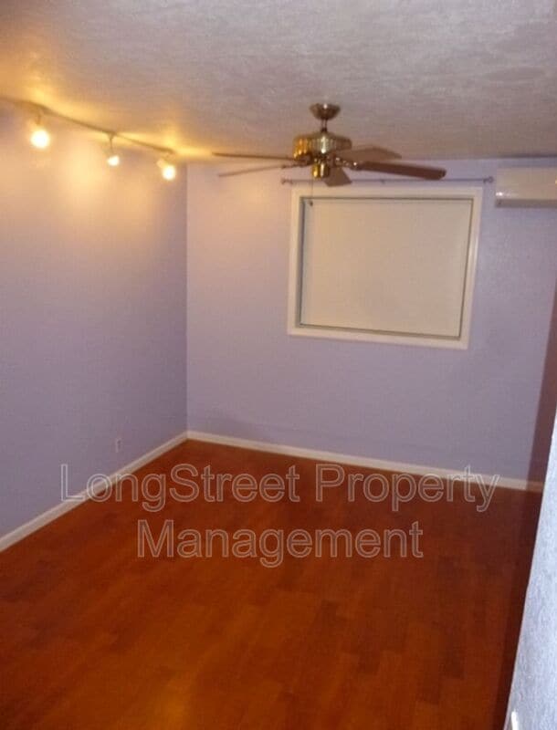 Foto del edificio - 2872 SE Linda St