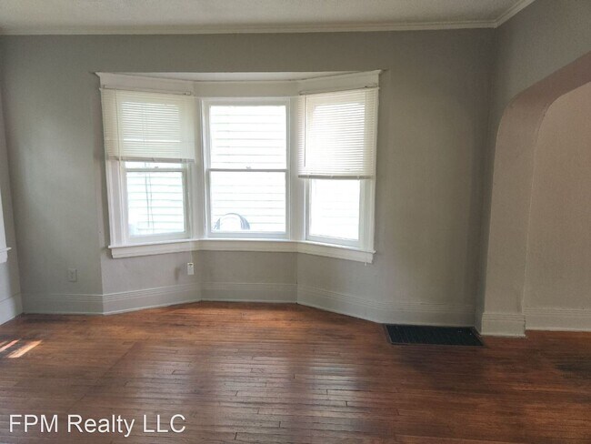 Building Photo - 4 br, 1 bath House - 295 Hawley