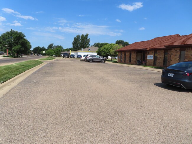 Foto del edificio - 4343 Ridgecrest Cir