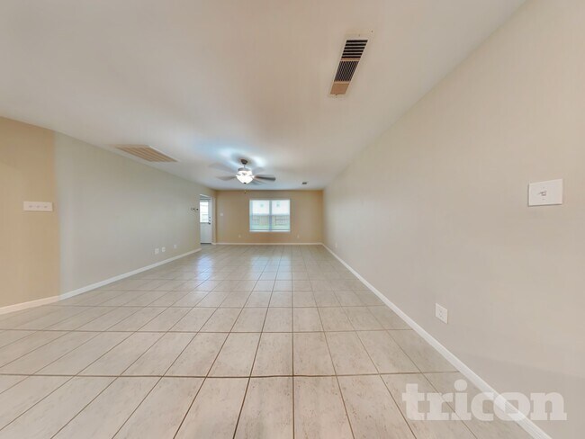 Foto del edificio - 804 Painted Bison Dr