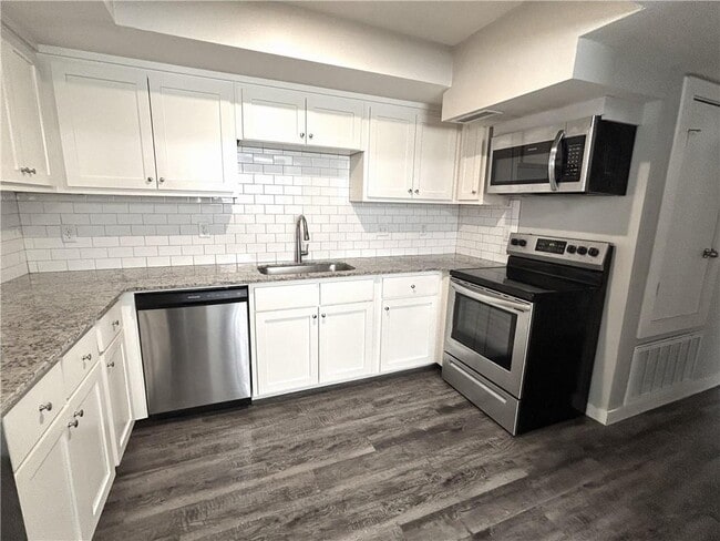 Foto del edificio - 1130 N Turner Ave