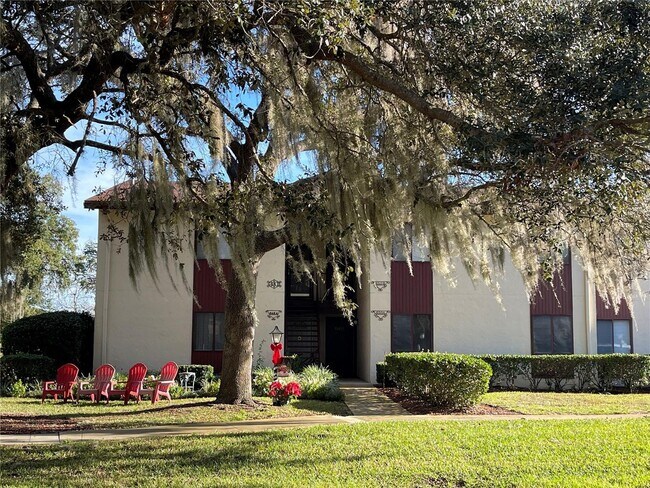 Building Photo - 648 Midway Dr