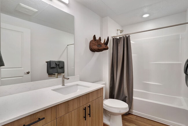 Building Photo - Lotus Republic Apartments