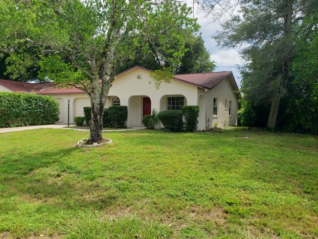 Building Photo - 41 Hydrangea Ln