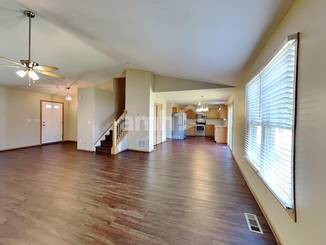 Foto del edificio - 7736 Powers Ridge Dr