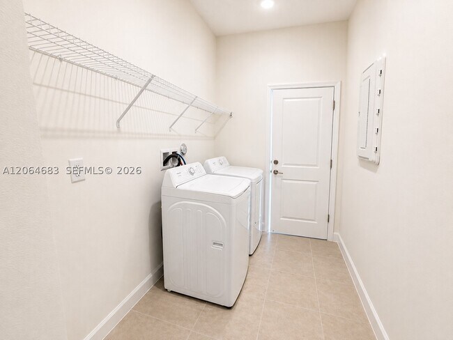 Foto del edificio - 10691 Wilgrove 10691