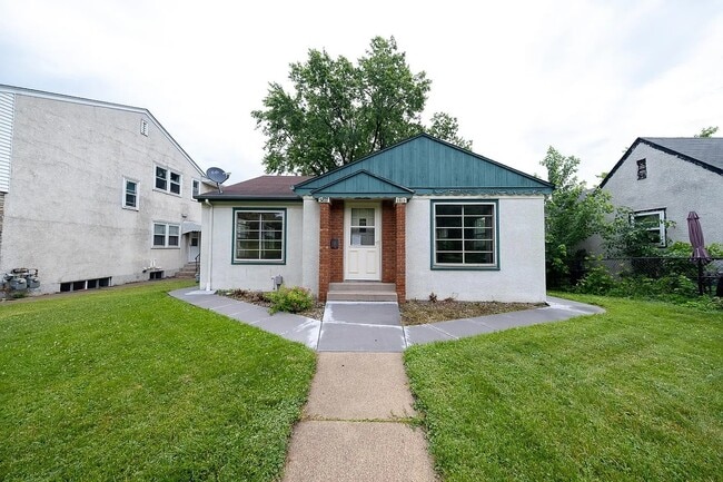 Building Photo - 5817 Blaisdell Ave