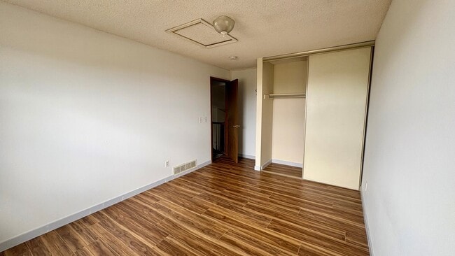 Building Photo - 18135 E Atlantic Dr