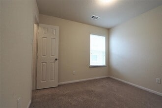 Building Photo - 3314 Madison Elm St