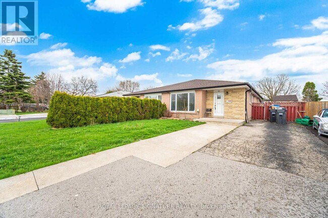 Photo du bâtiment - 42 Flamingo Crescent