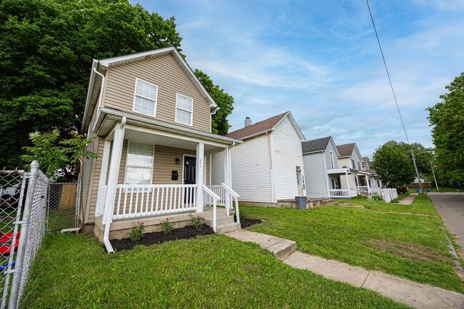 Building Photo - 244 Hinkle Ave
