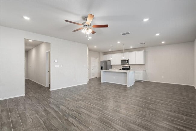 Foto del edificio - 222 Jaycen Ln