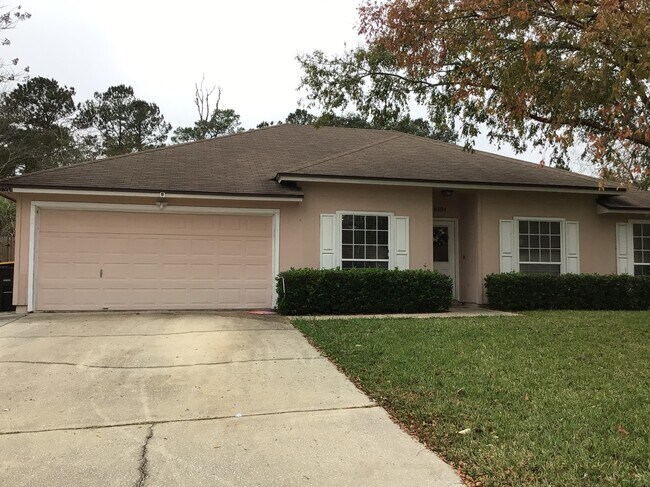 Building Photo - 8304 Rocky Creek Drive