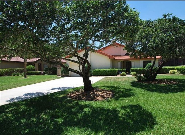 Building Photo - 6350 Parson Brown Dr