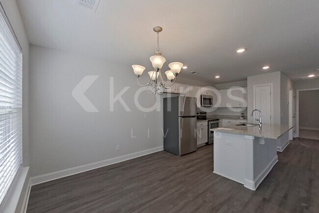 Building Photo - 214 Lodgepole Pne Wy