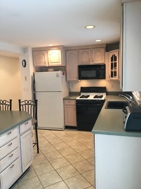 Foto del edificio - 12 Bow Ln